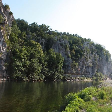 ホテルCamping Chaulet Plage Berrias-et-Casteljau エクステリア 写真