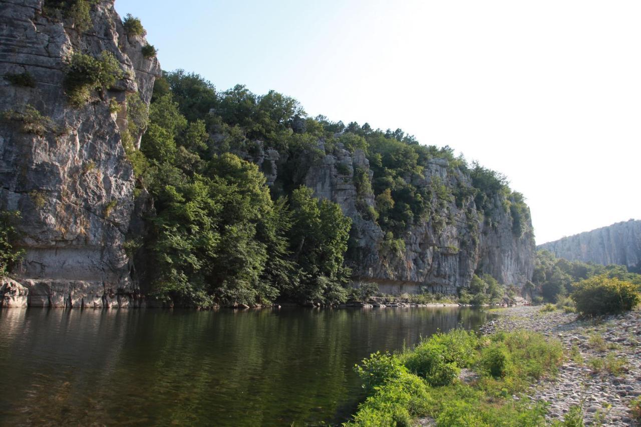 ホテルCamping Chaulet Plage Berrias-et-Casteljau エクステリア 写真