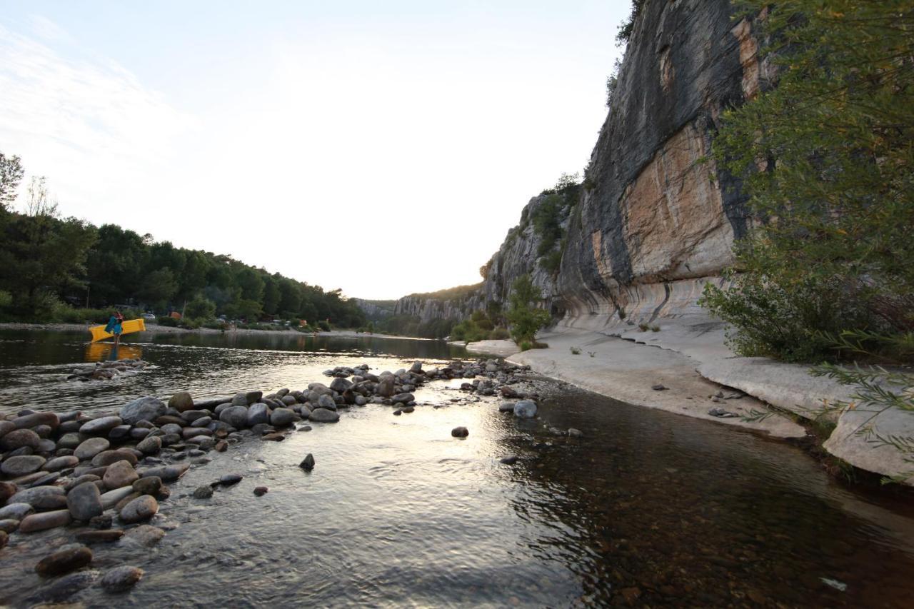 ホテルCamping Chaulet Plage Berrias-et-Casteljau エクステリア 写真